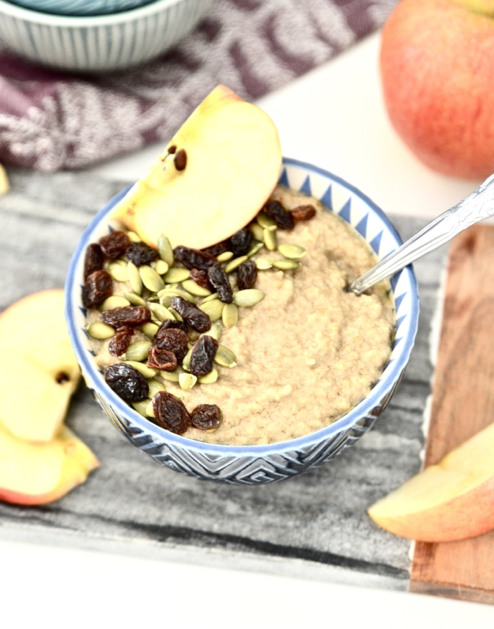 Paleo Caramel Apple Oatmeal is what is for breakfast this week. This grain free oatmeal is also safe for the Whole30 diet and tastes amazing! It's like eating dessert for breakfast. A healthy, gluten free breakfast. #oatmeal #paleo #whole30 #grainfree #breakfast #apple #caramel