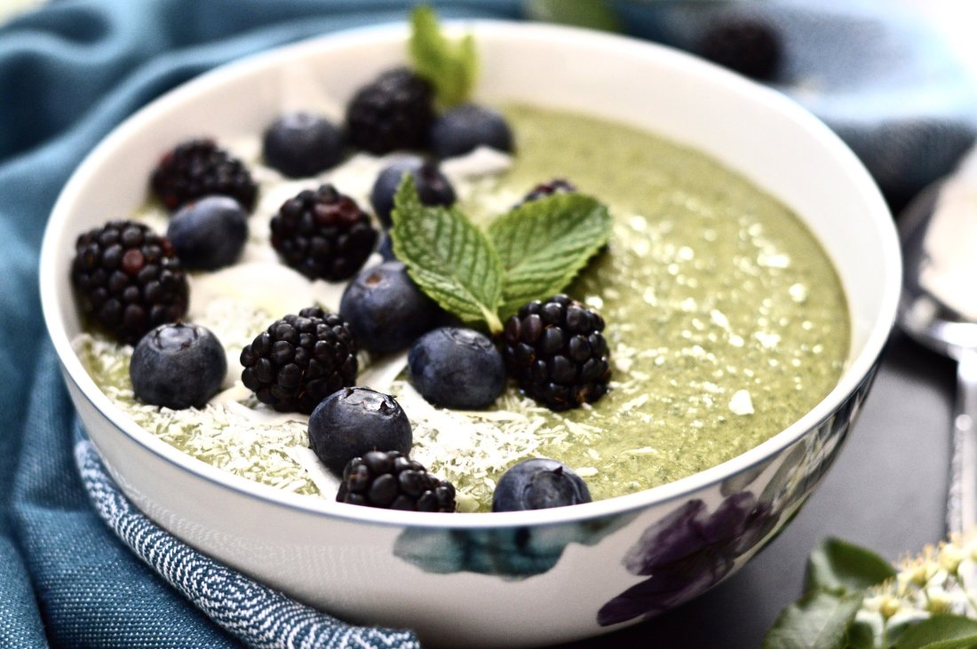  Get Your Greens Mint Smoothie Bowl 