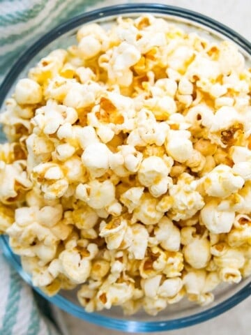 A bowl of cooked popcorn.