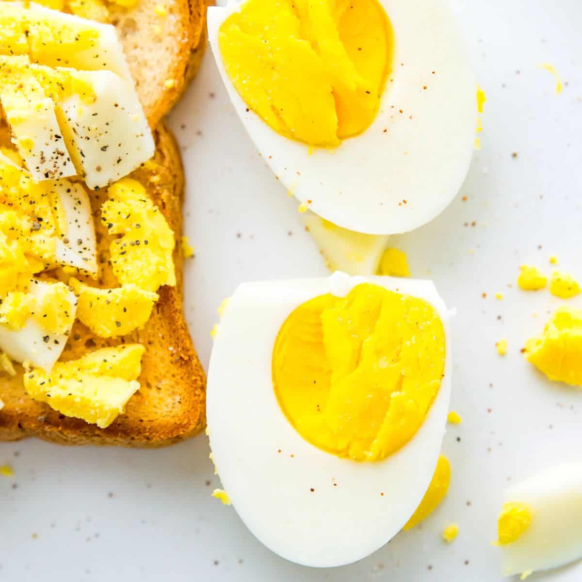 Hard Boiled Eggs in Microwave - Pure and Simple Nourishment
